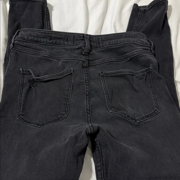 Hollister Women's sir 28 Dark Gray High Rise Jeans - Picture 3 of 4